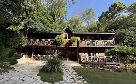 Platon Ecolodge